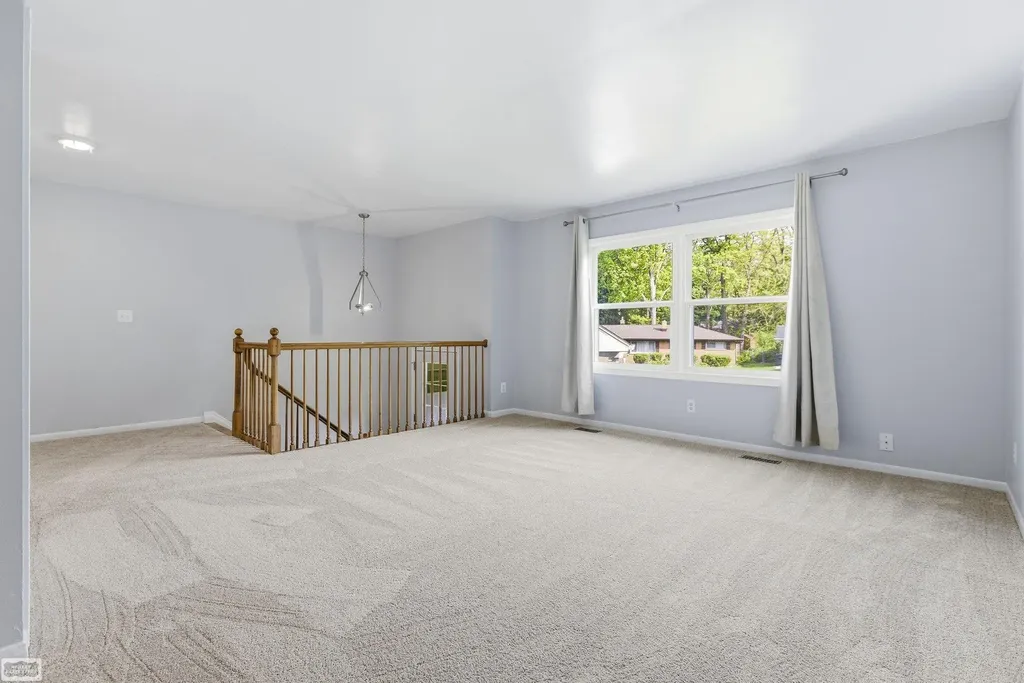 6015 Brynthrop Drive Shelby Charter Township MI 48316