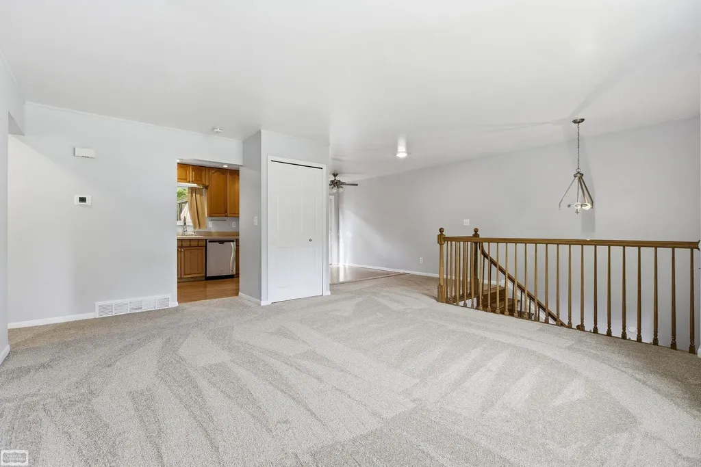 6015 Brynthrop Drive Shelby Charter Township MI 48316
