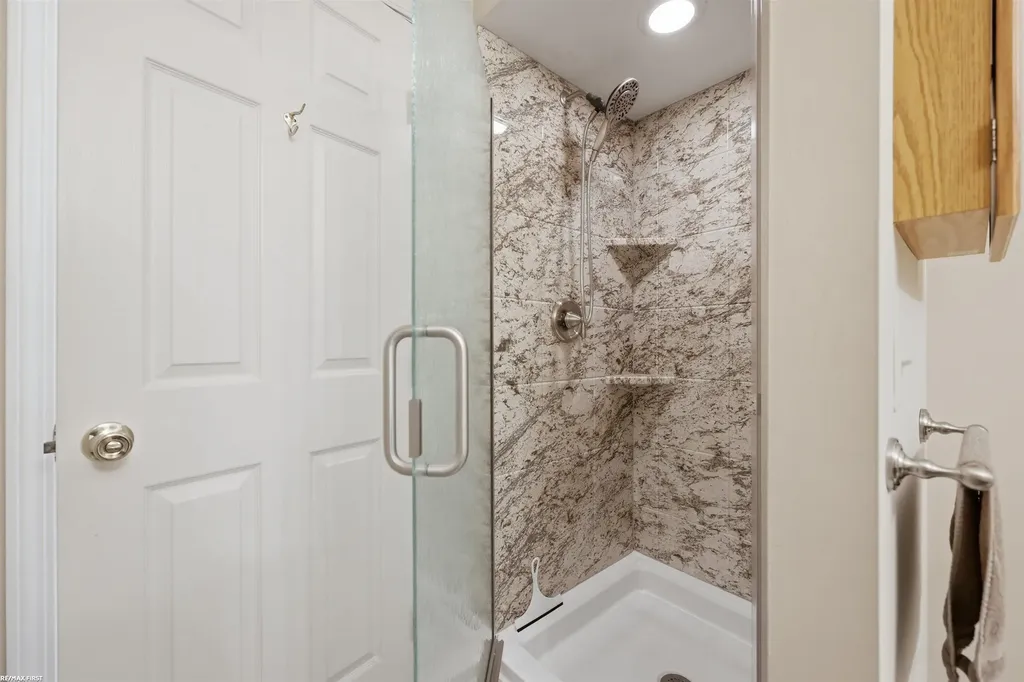 45311 Nottingham Drive Macomb Township MI 48044