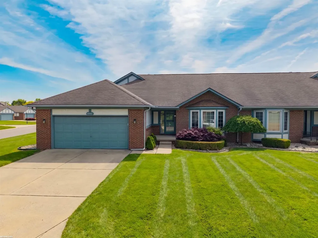 45311 Nottingham Drive Macomb Township MI 48044