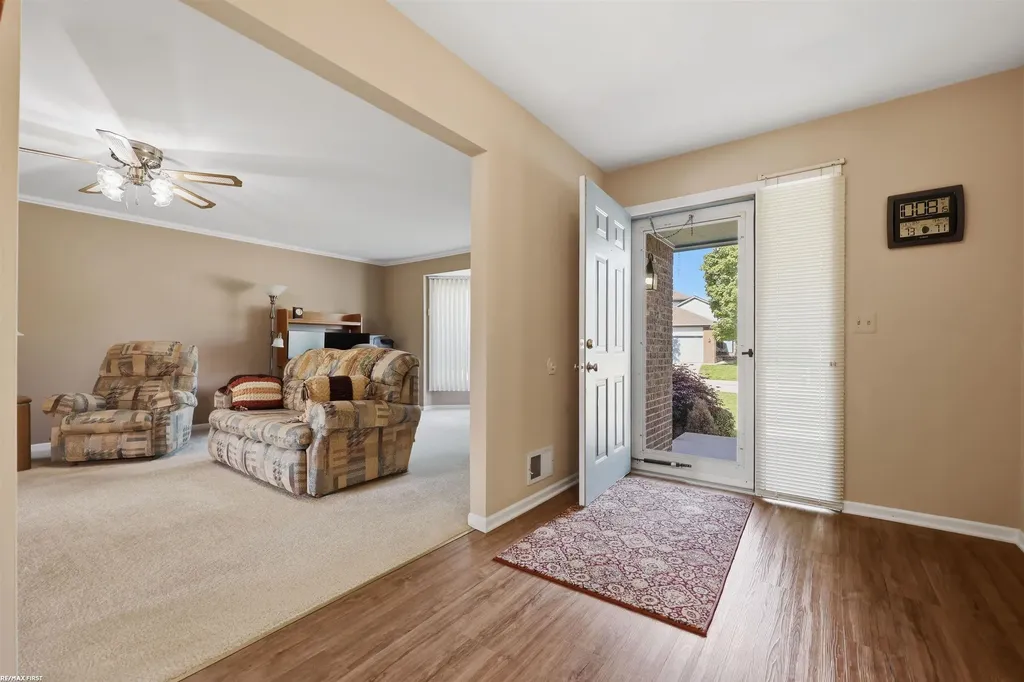 45311 Nottingham Drive Macomb Township MI 48044