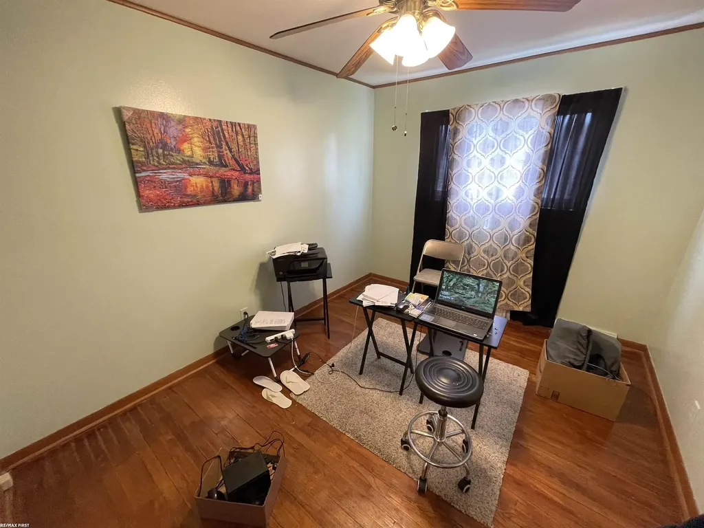 16666 Dort Street Roseville City MI 48066