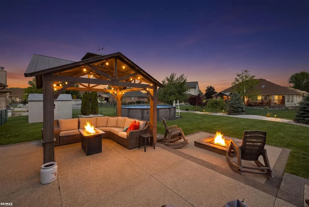 48822 Park Place Drive Macomb Township MI 48044