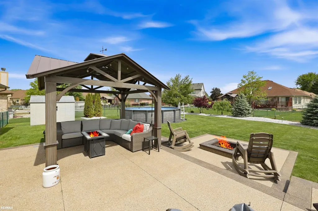 48822 Park Place Drive Macomb Township MI 48044