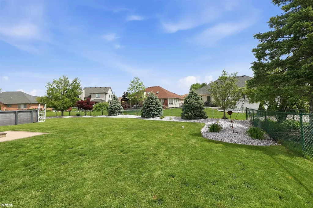 48822 Park Place Drive Macomb Township MI 48044