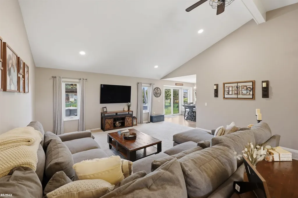 48822 Park Place Drive Macomb Township MI 48044