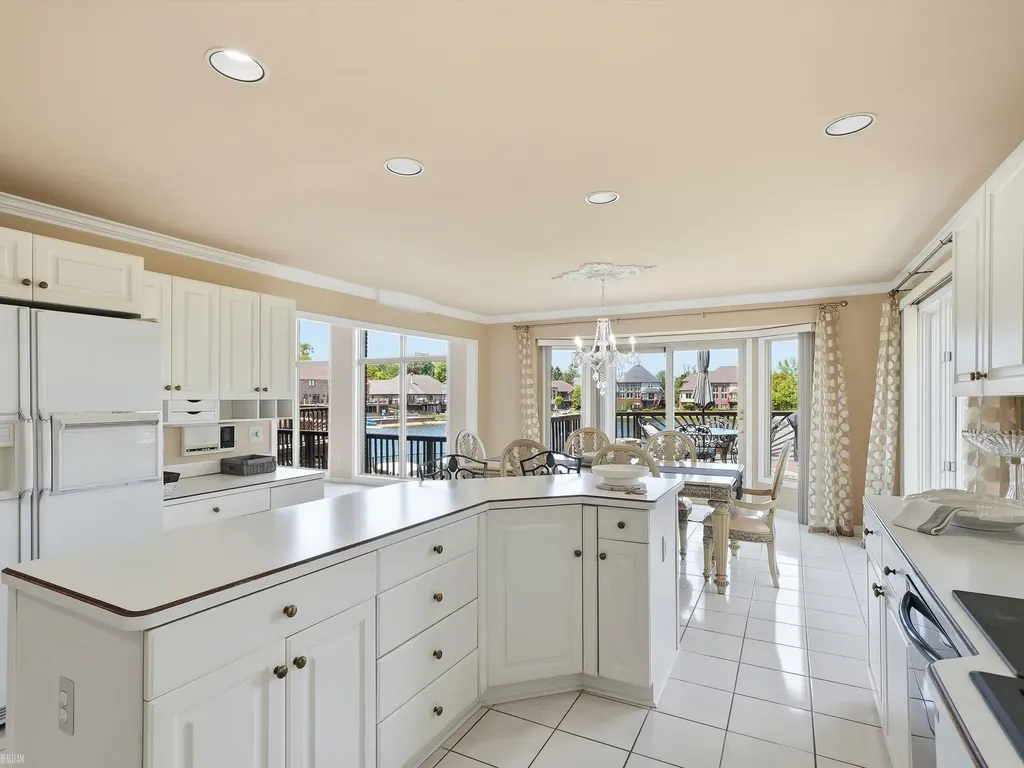 14425 Knightsbridge Drive Shelby Charter Township MI 48315