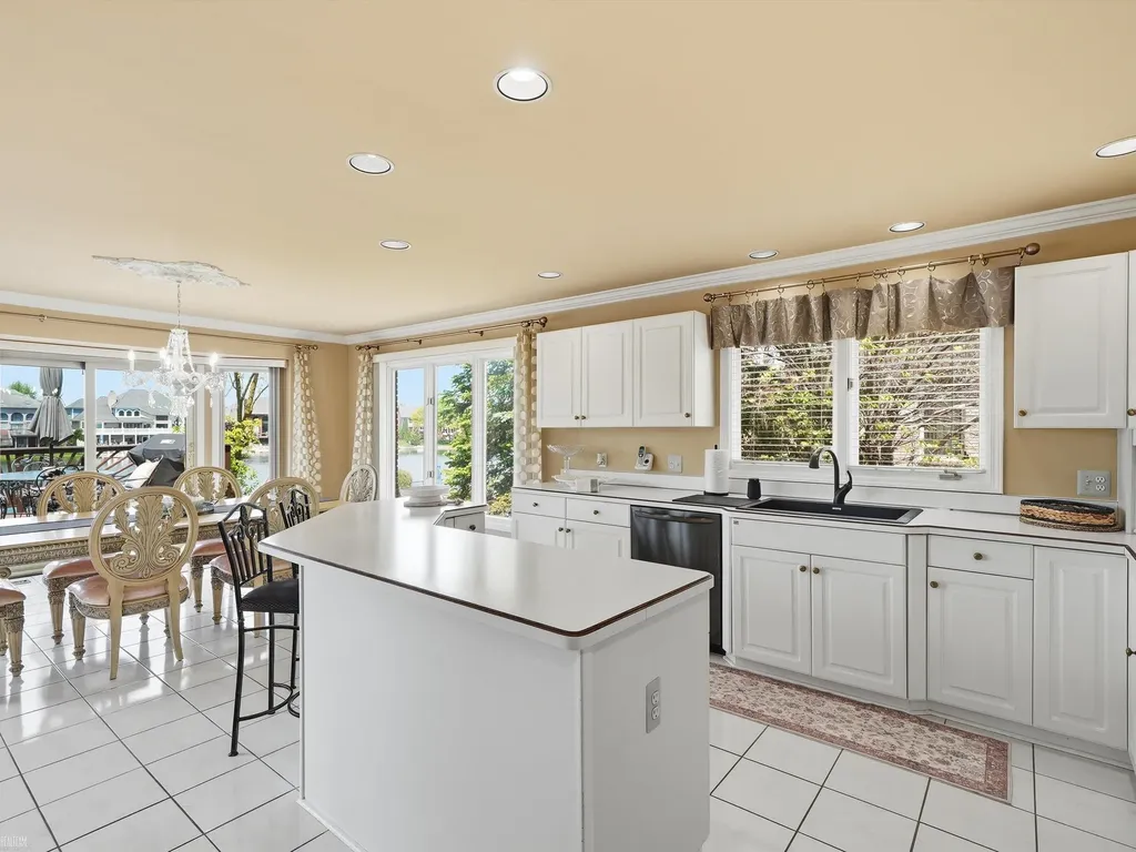 14425 Knightsbridge Drive Shelby Charter Township MI 48315