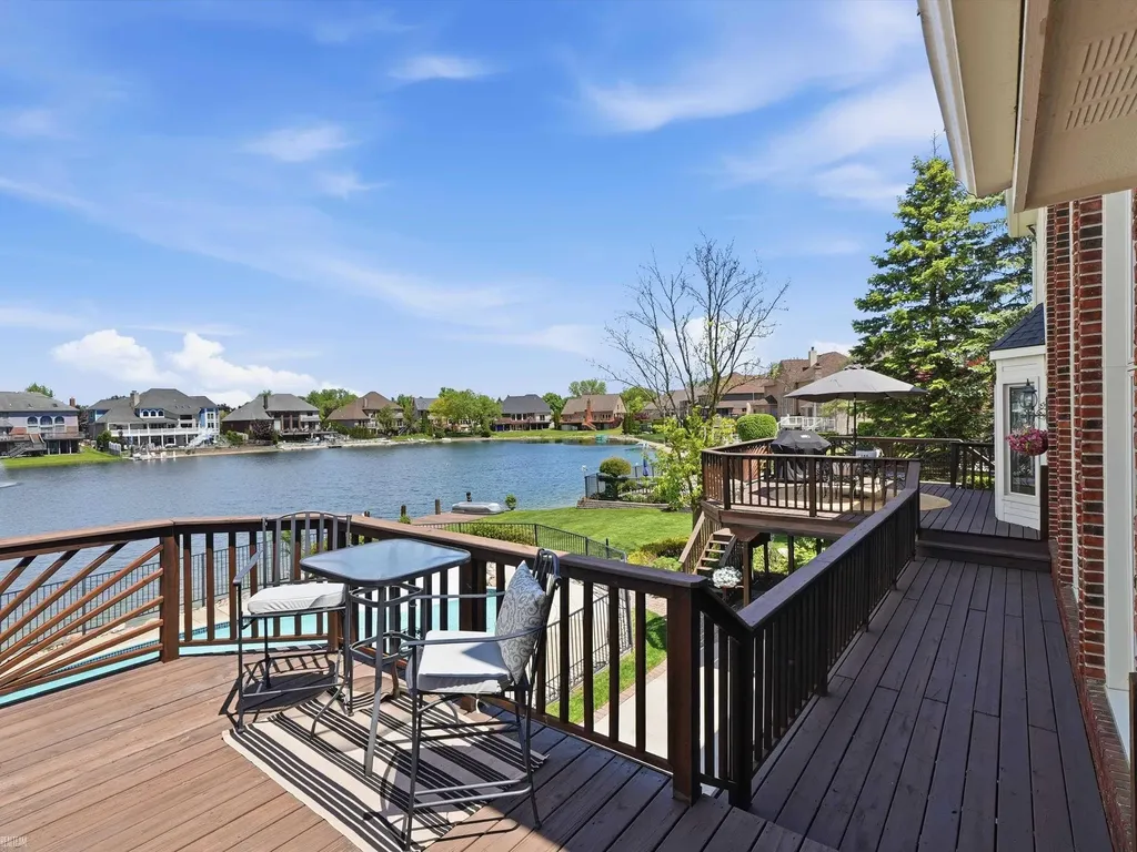 14425 Knightsbridge Drive Shelby Charter Township MI 48315