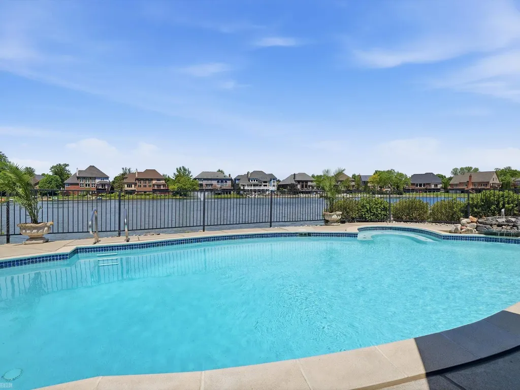 14425 Knightsbridge Drive Shelby Charter Township MI 48315