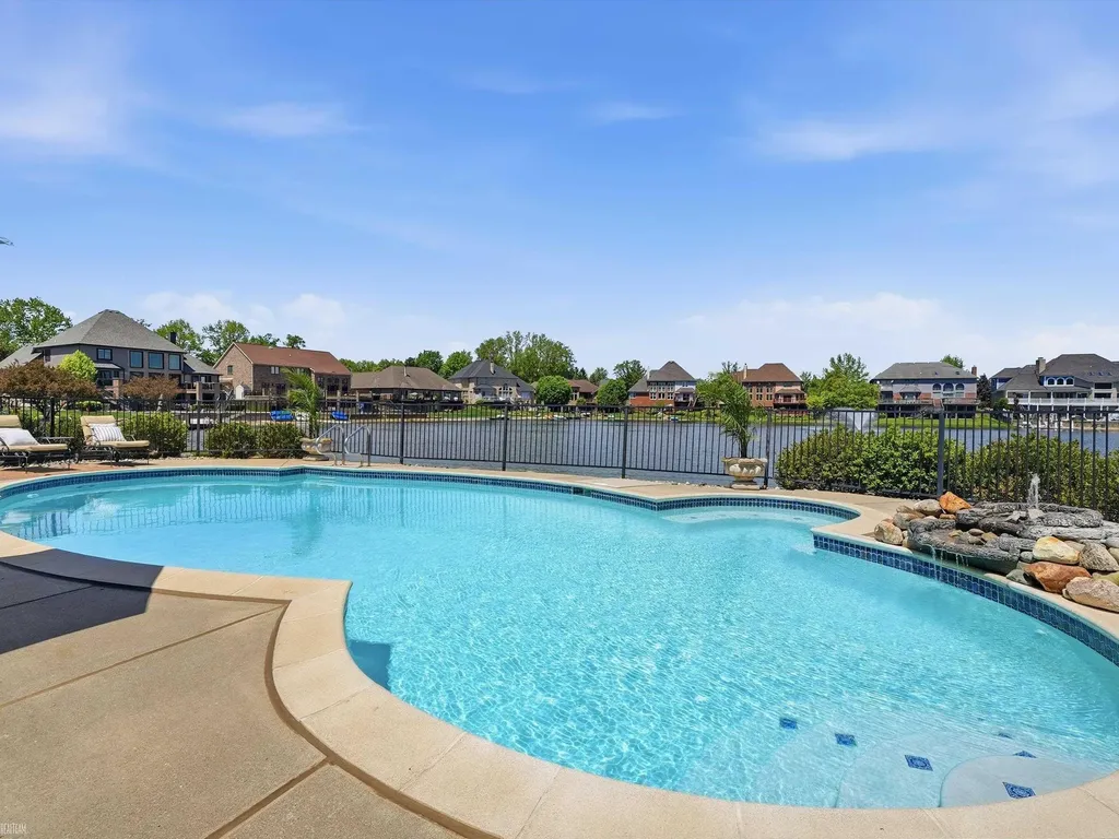 14425 Knightsbridge Drive Shelby Charter Township MI 48315