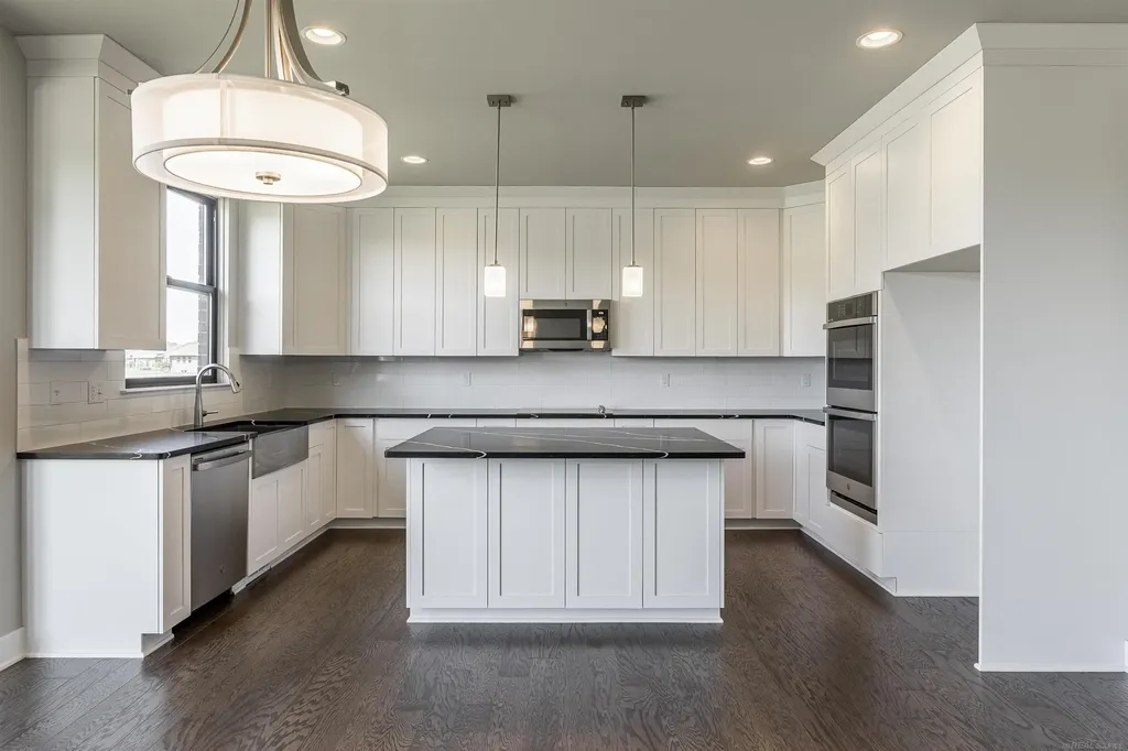 49195 Langford Drive Macomb Township MI 48044