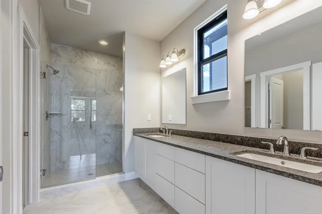 49195 Langford Drive Macomb Township MI 48044