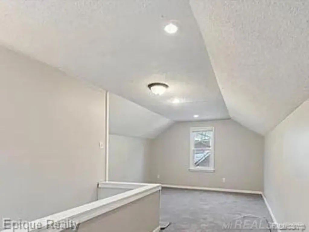 19373 Goulburn Street Detroit City MI 48205