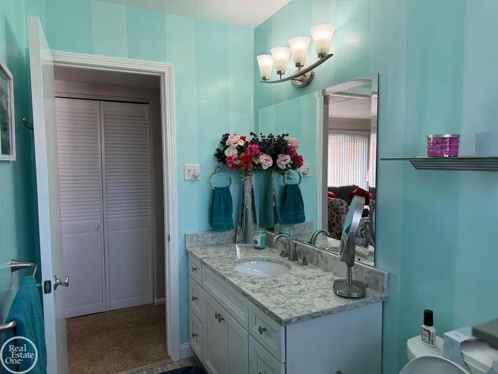34639 Jerome Street Chesterfield Township MI 48047