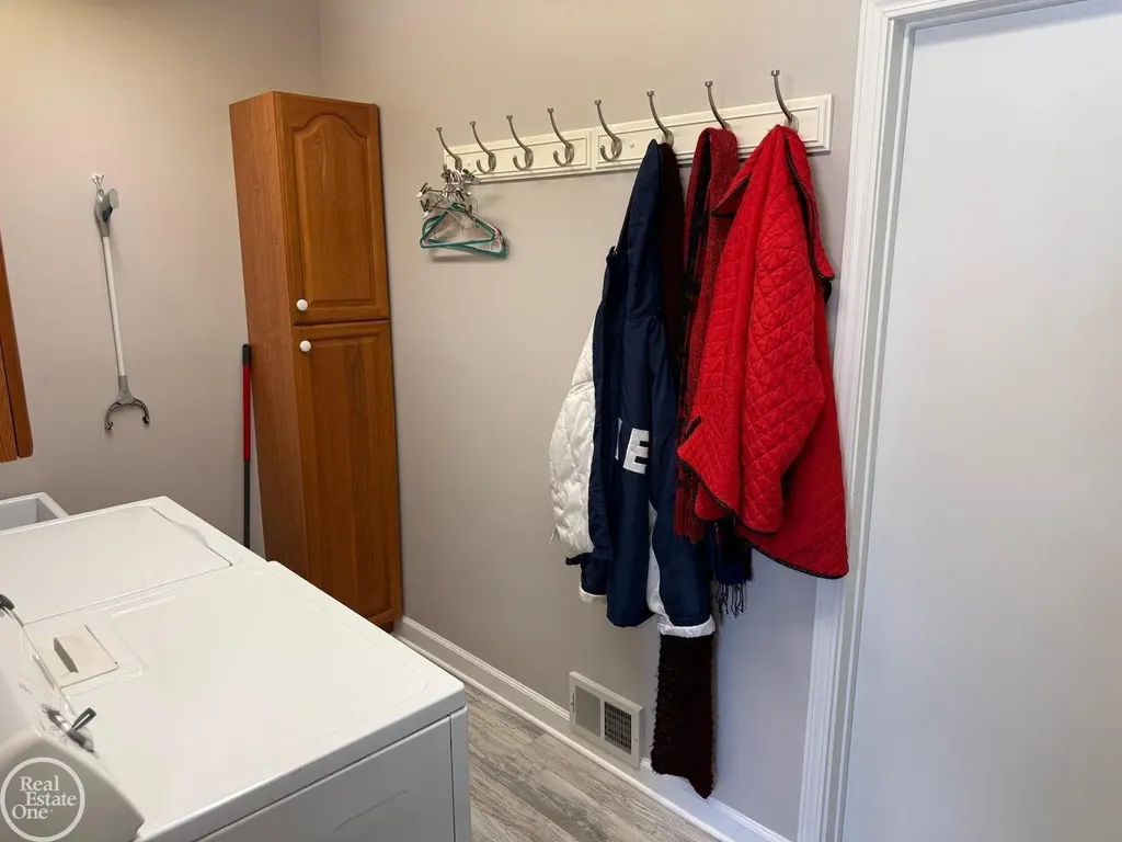 34639 Jerome Street Chesterfield Township MI 48047