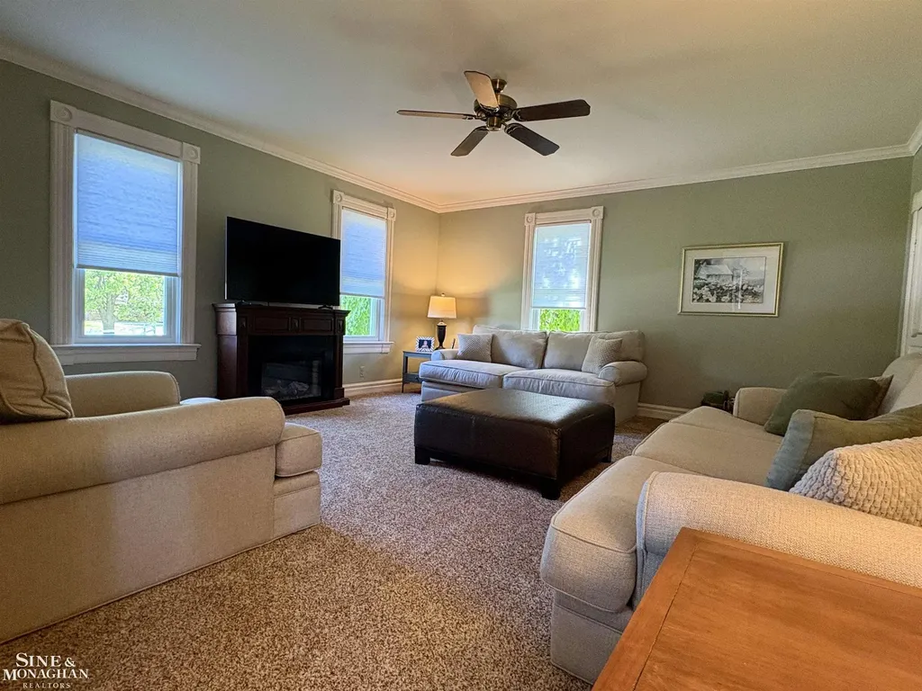 6281 Lindsey Road China Township MI 48054