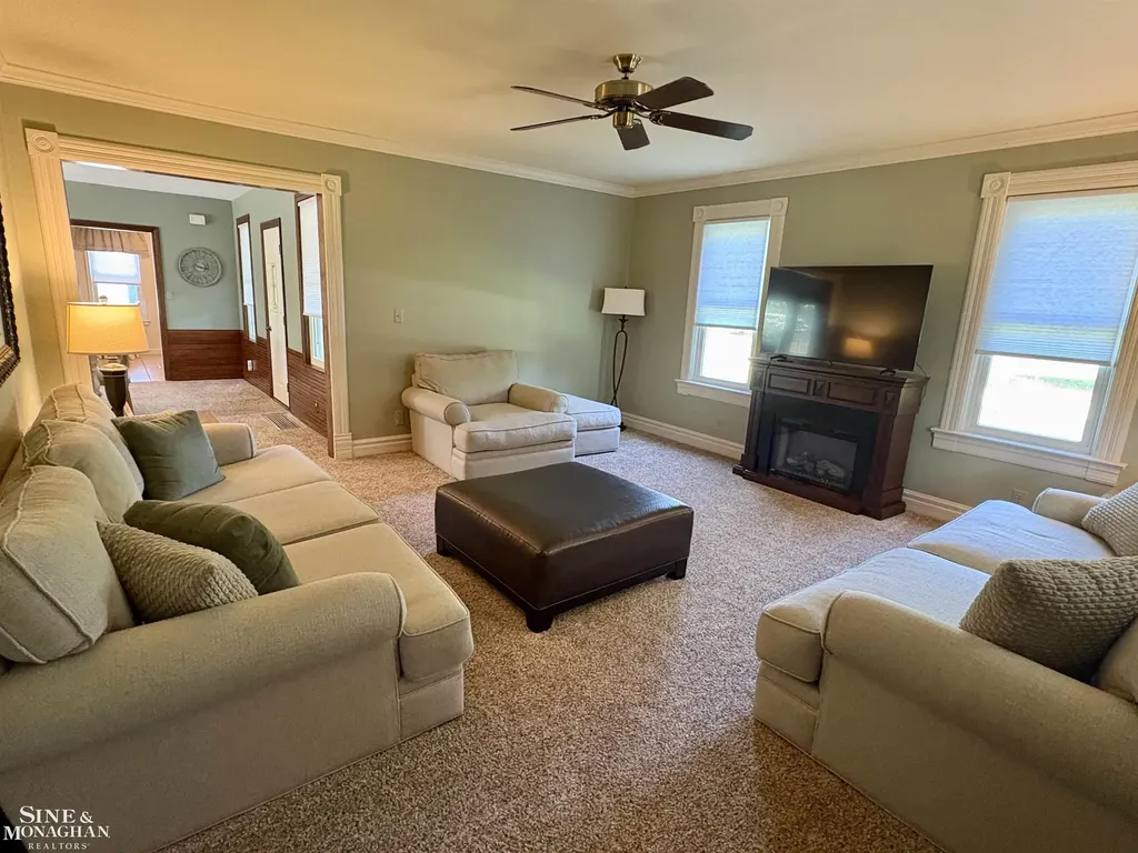 6281 Lindsey Road China Township MI 48054
