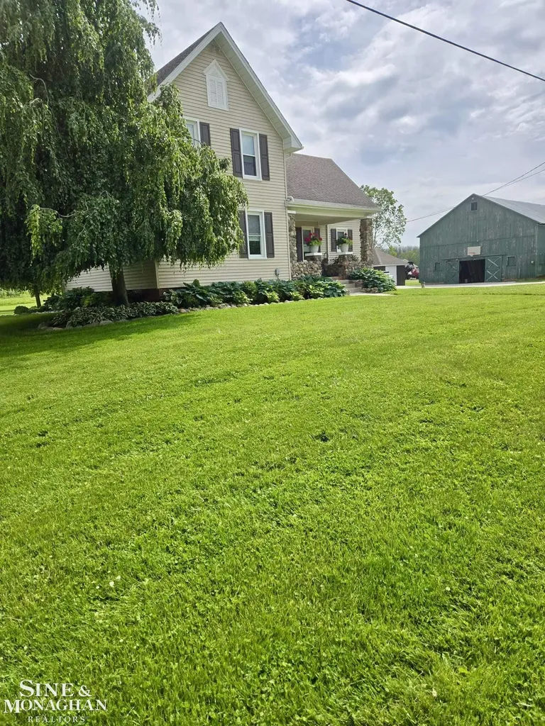 6281 Lindsey Road China Township MI 48054