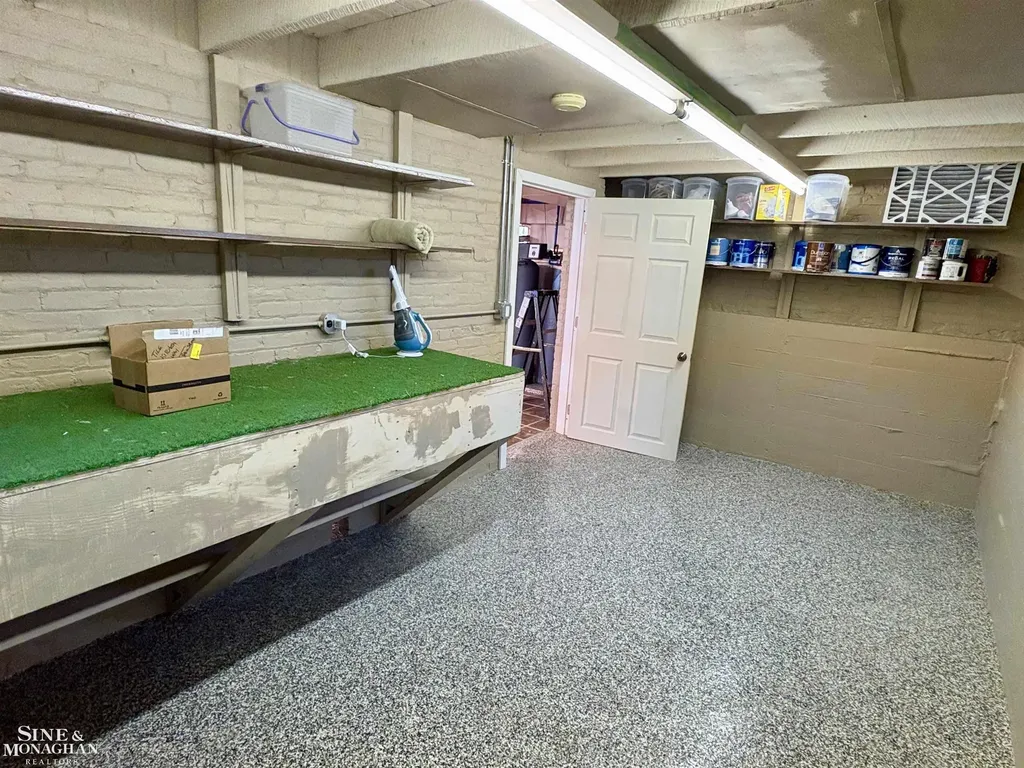 6281 Lindsey Road China Township MI 48054