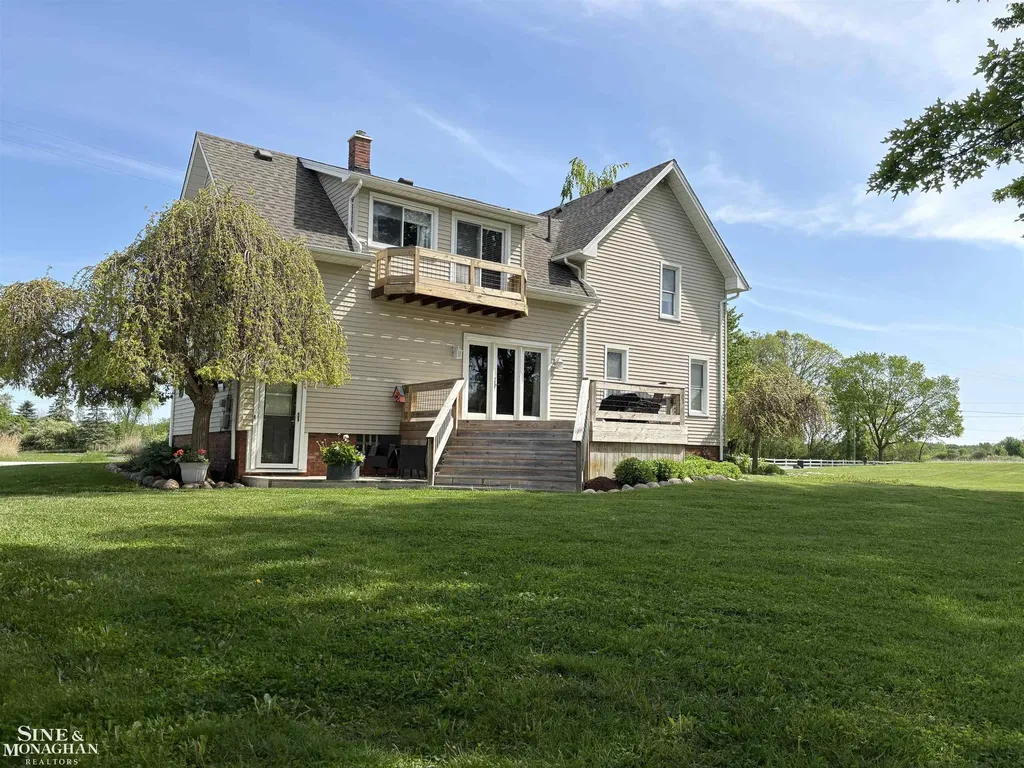 6281 Lindsey Road China Township MI 48054