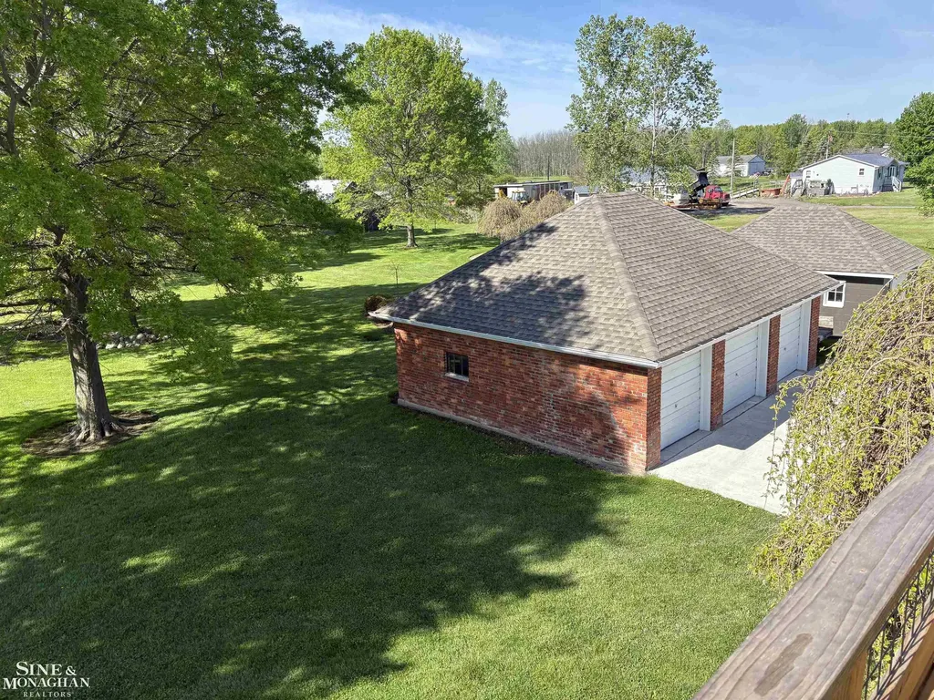 6281 Lindsey Road China Township MI 48054