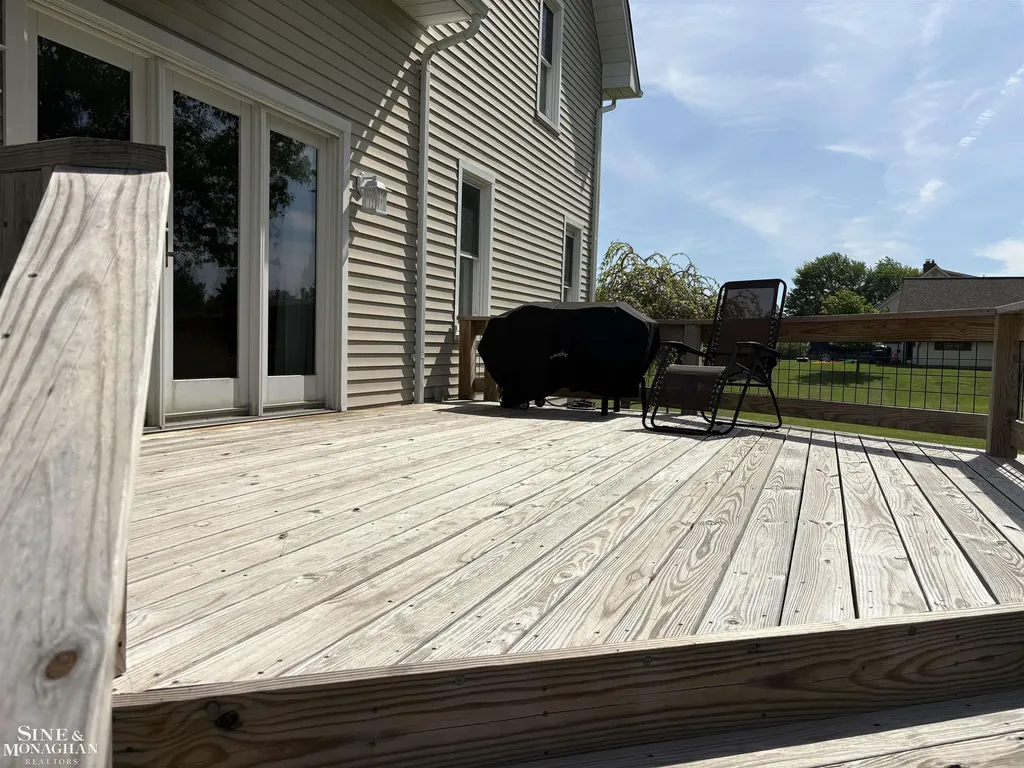 6281 Lindsey Road China Township MI 48054