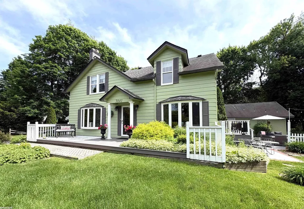 3841 Covert Road Waterford Charter Township MI 48328