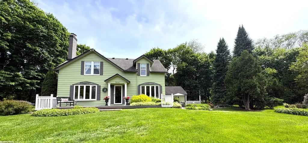 3841 Covert Road Waterford Charter Township MI 48328