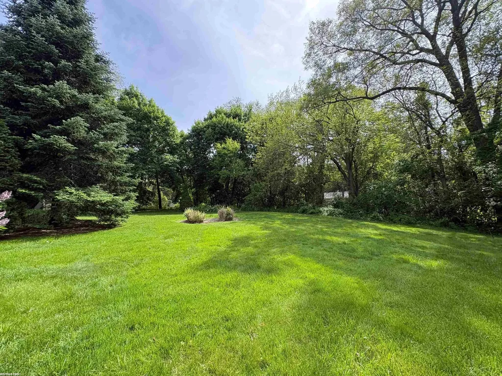 3841 Covert Road Waterford Charter Township MI 48328