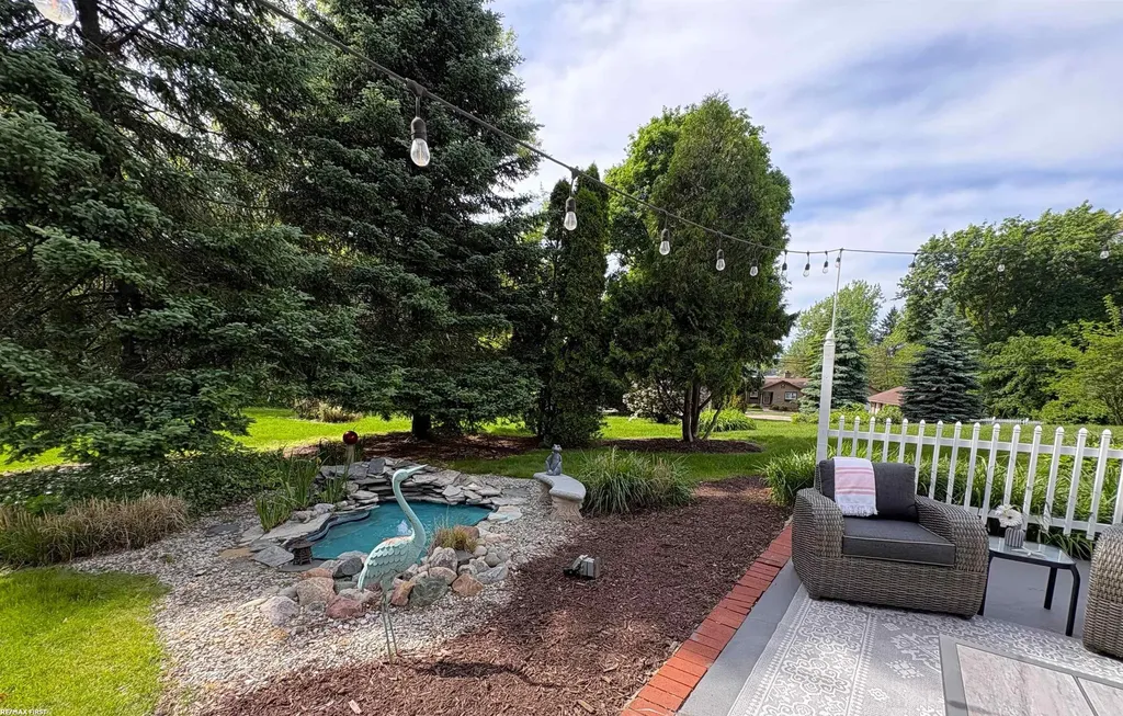 3841 Covert Road Waterford Charter Township MI 48328