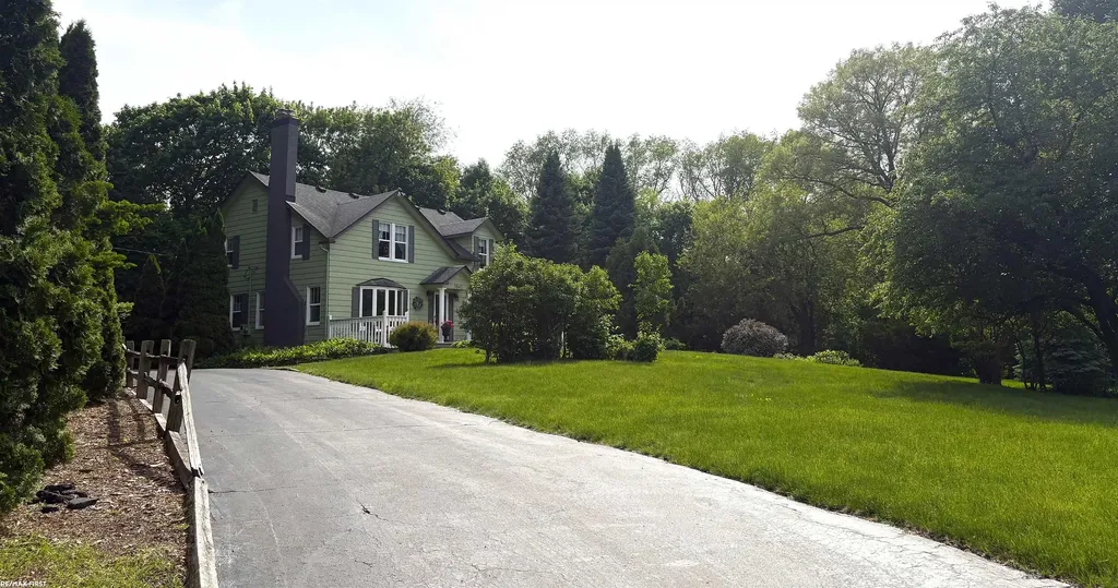 3841 Covert Road Waterford Charter Township MI 48328