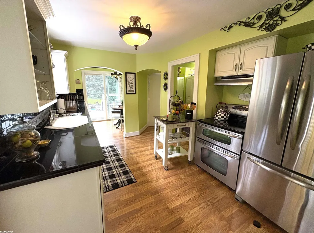 3841 Covert Road Waterford Charter Township MI 48328