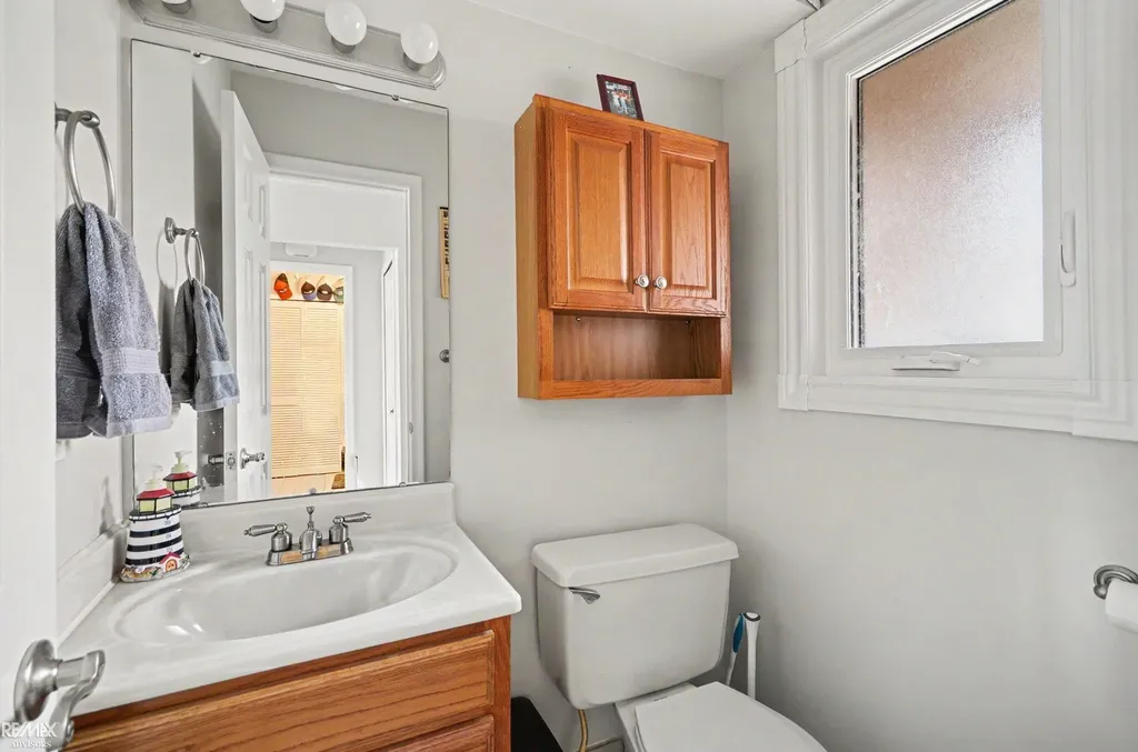 7202 Harbor Drive Clay Township MI 48001