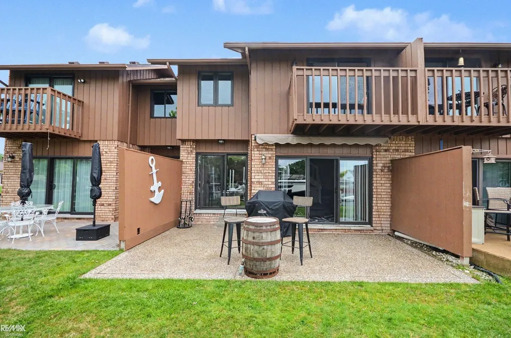 7202 Harbor Drive Clay Township MI 48001