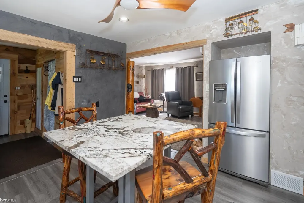 50511 Mille End Drive Utica City MI 48317