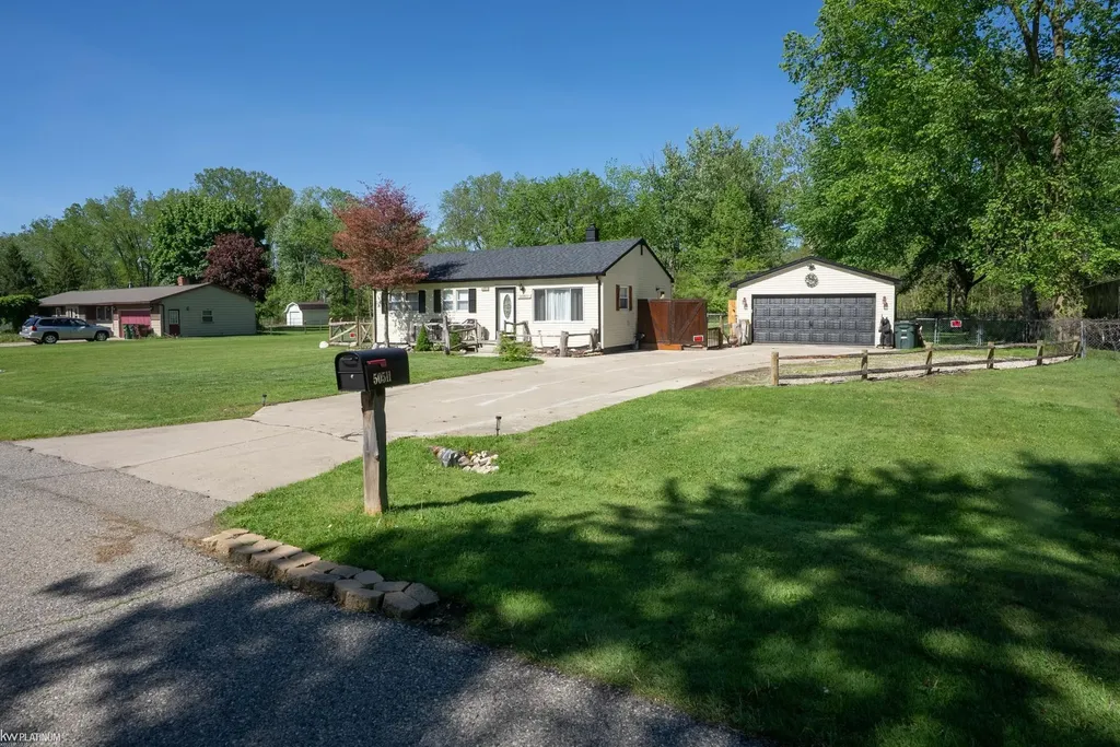 50511 Mille End Drive Utica City MI 48317