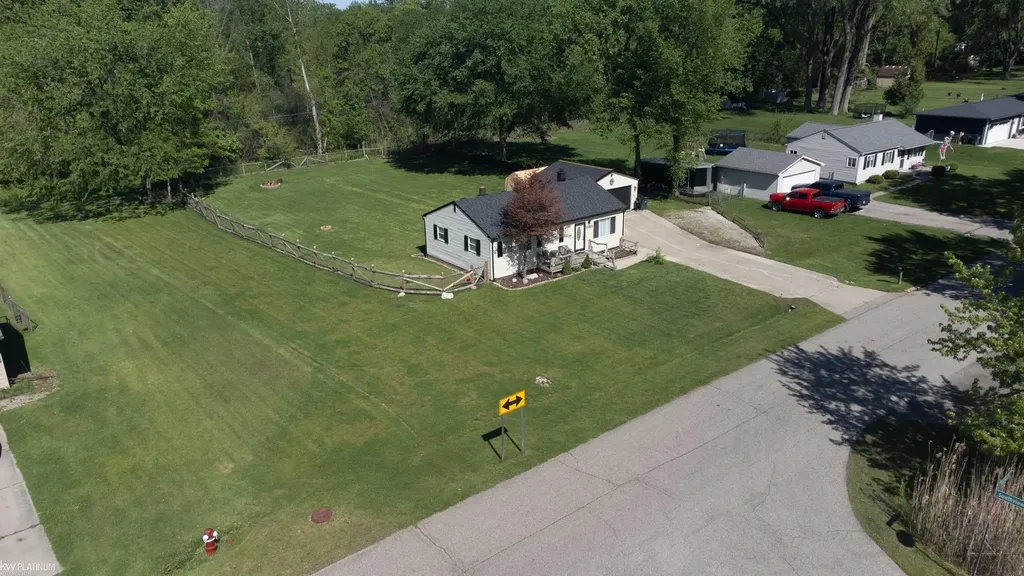 50511 Mille End Drive Utica City MI 48317