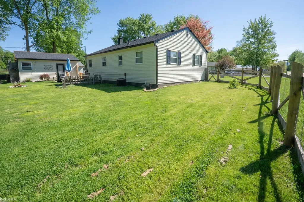 50511 Mille End Drive Utica City MI 48317