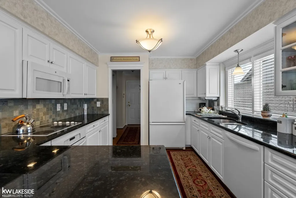 20359 Millville Drive Macomb Township MI 48044