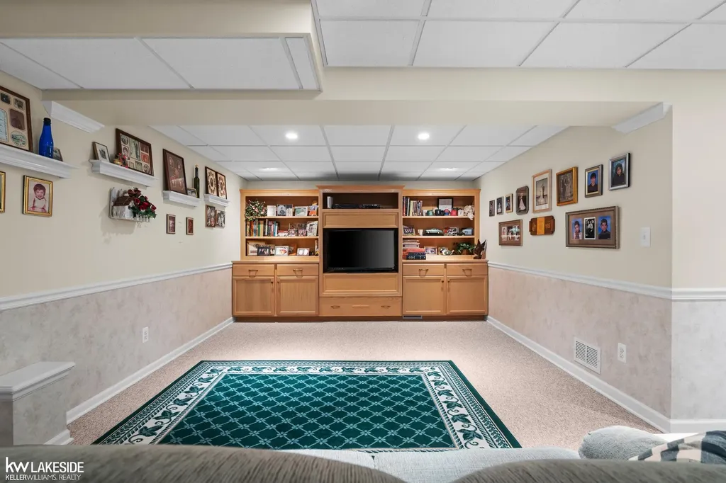 20359 Millville Drive Macomb Township MI 48044