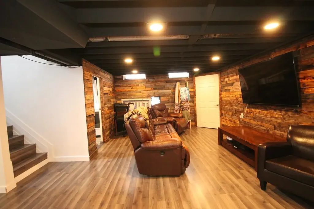29261 Grant Street St. Clair Shores City MI 48081