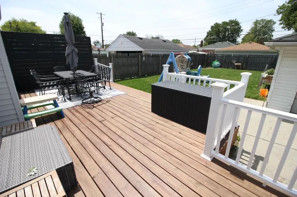 29261 Grant Street St. Clair Shores City MI 48081