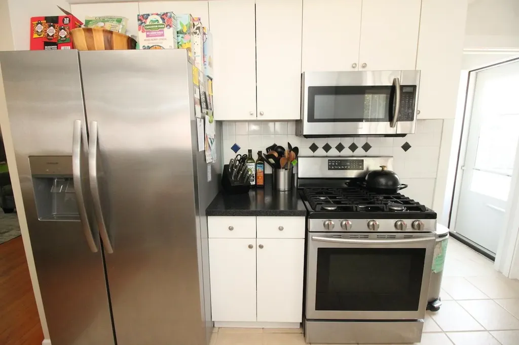 29261 Grant Street St. Clair Shores City MI 48081