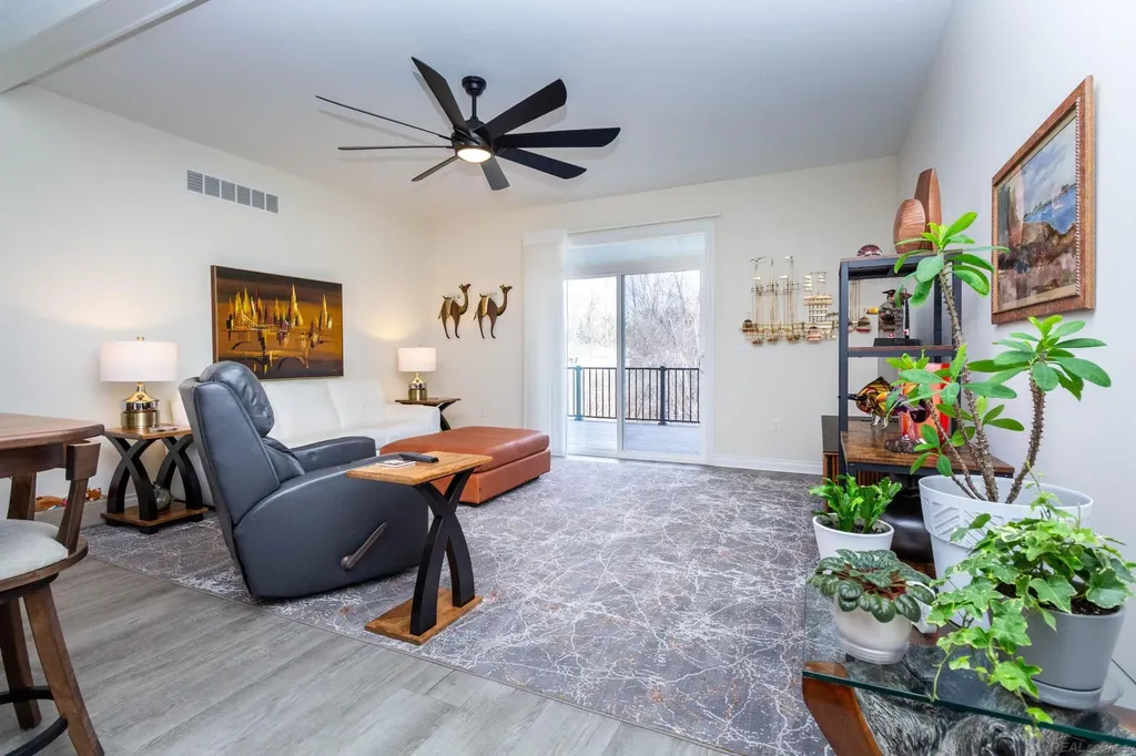 27489 Maryjane Lane W Chesterfield Township MI 48047
