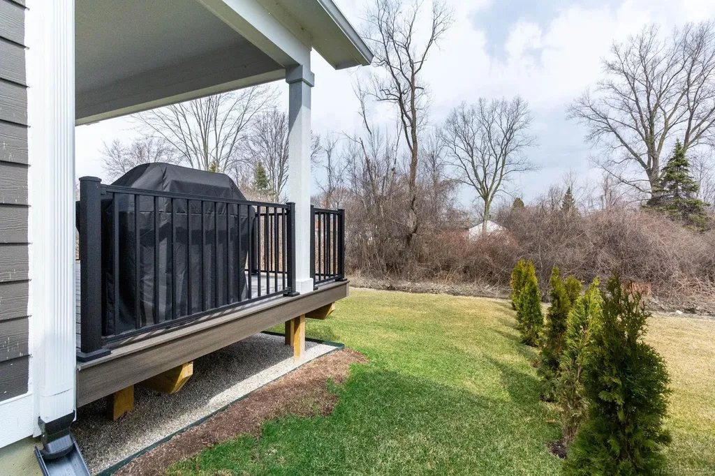 27489 Maryjane Lane W Chesterfield Township MI 48047