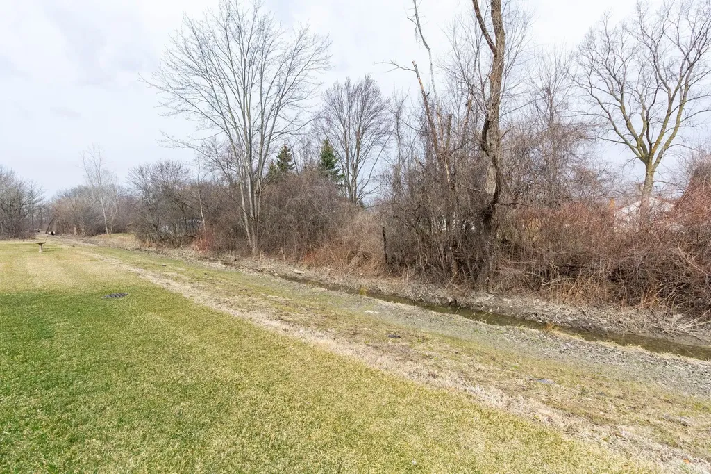 27489 Maryjane Lane W Chesterfield Township MI 48047