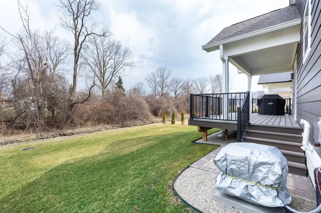 27489 Maryjane Lane W Chesterfield Township MI 48047