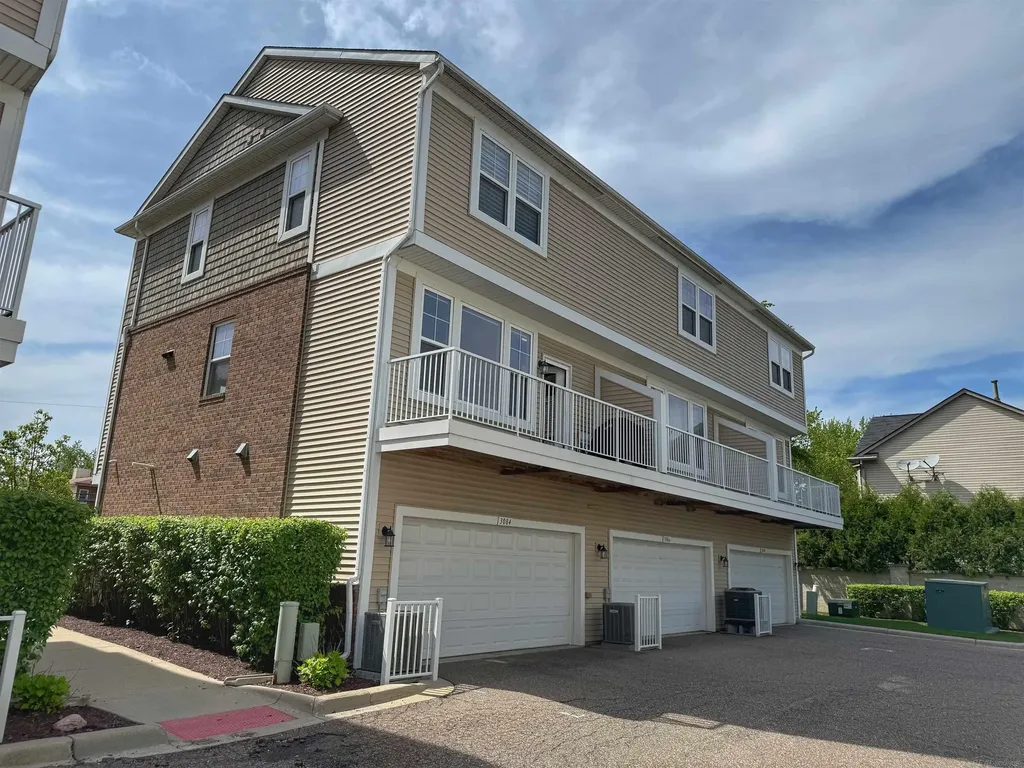 3084 Kilmer Street Troy City MI 48083