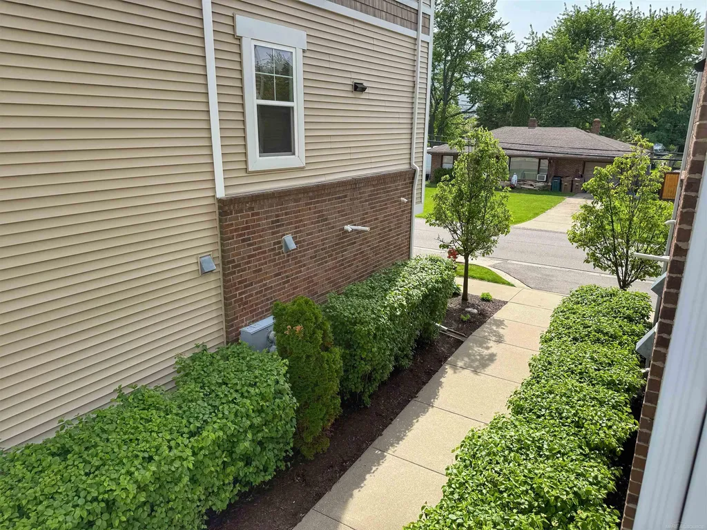3084 Kilmer Street Troy City MI 48083